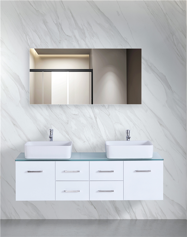 ウォールキャビネットに取り付けられたGGP22